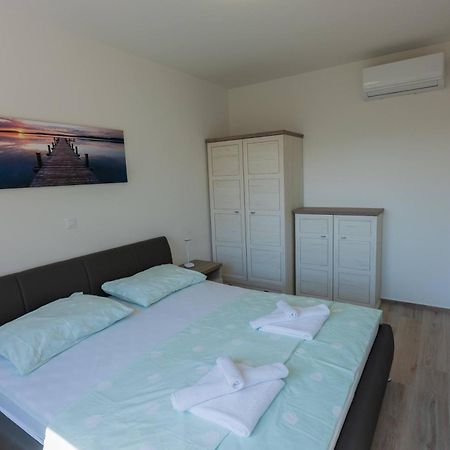 Three-Bedroom Premium Holiday Home Atmosfera With Private Pool&Sauna Vodice Esterno foto
