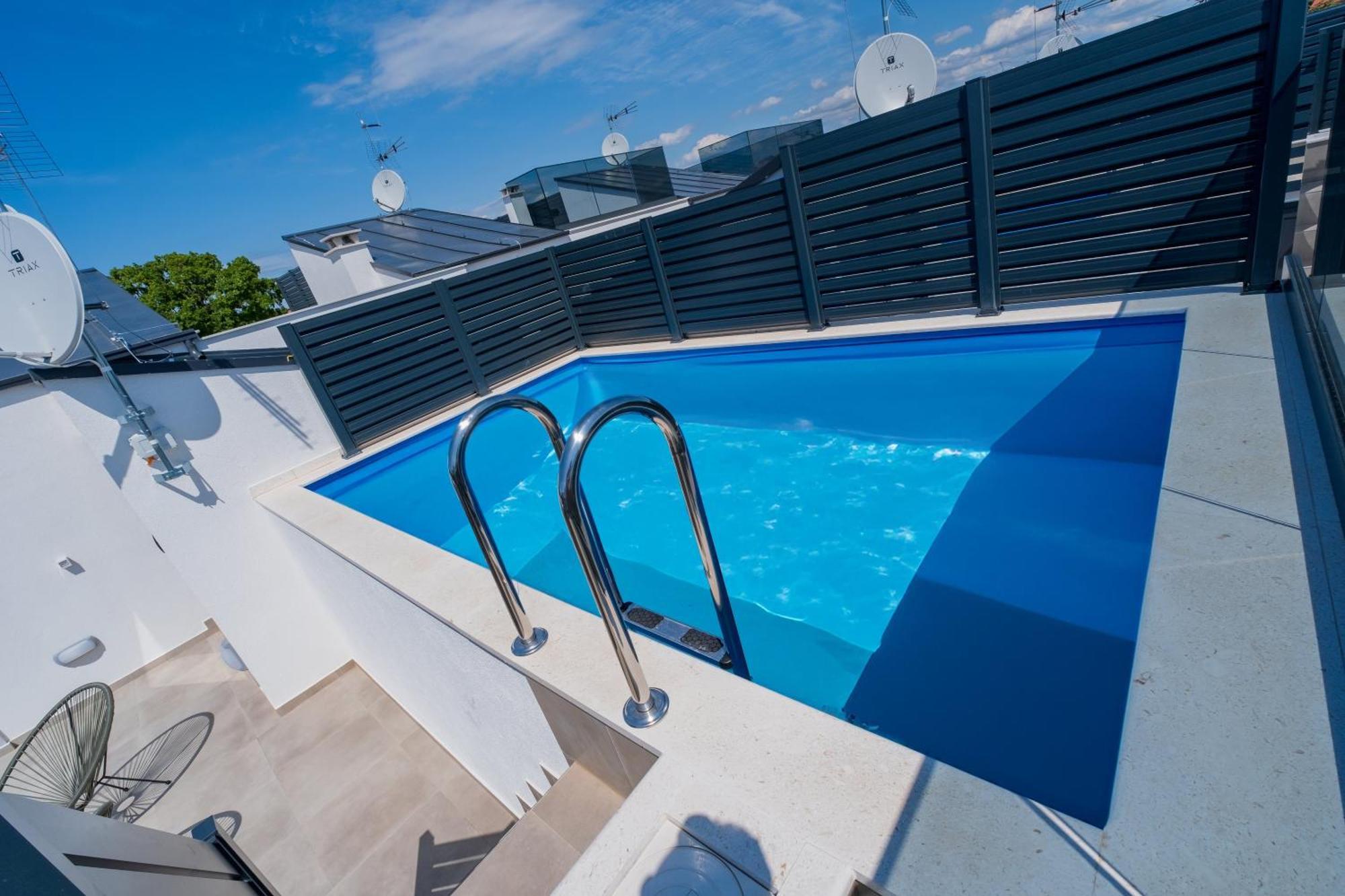Three-Bedroom Premium Holiday Home Atmosfera With Private Pool&Sauna Vodice Esterno foto