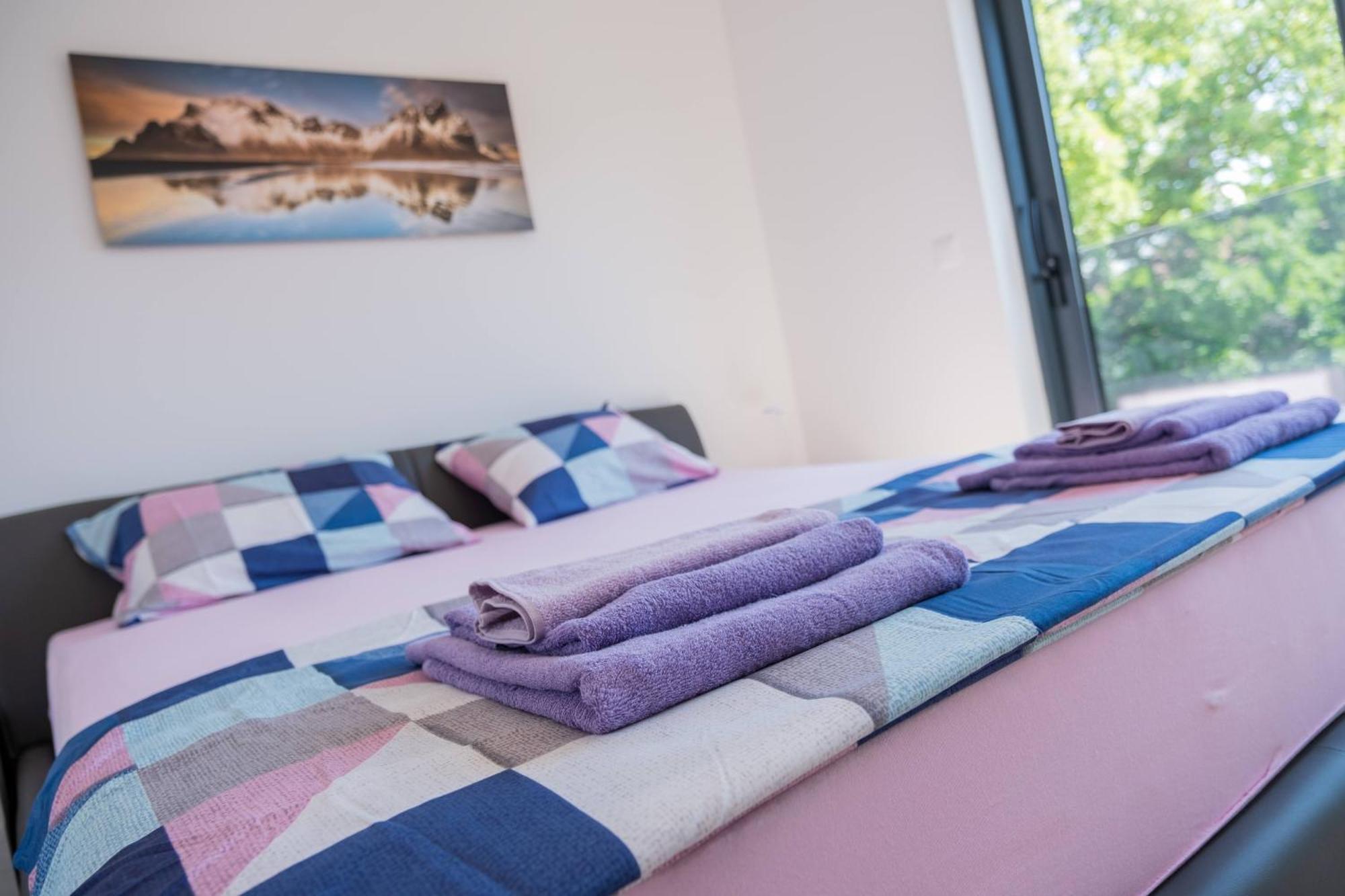 Three-Bedroom Premium Holiday Home Atmosfera With Private Pool&Sauna Vodice Esterno foto