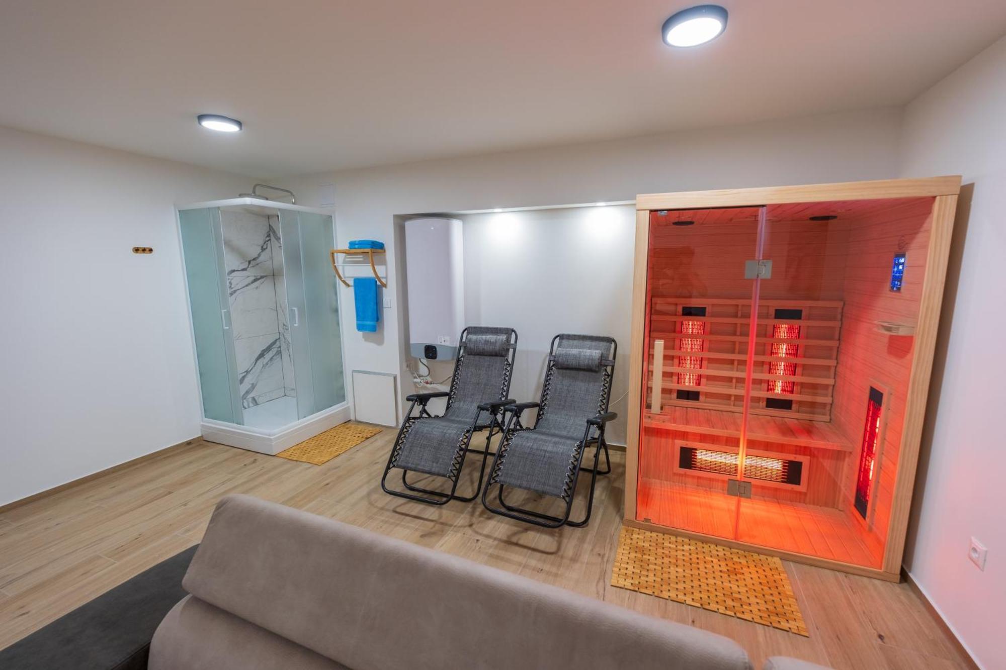 Three-Bedroom Premium Holiday Home Atmosfera With Private Pool&Sauna Vodice Esterno foto